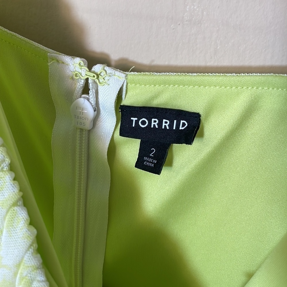 Torrid size 2 NEON YELLOW MESH FLORAL RUFFLE MIDI DRESS - Picture 10 of 11
